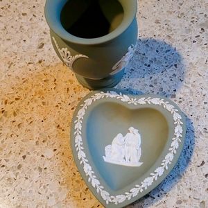 Wedgewood small sage vase and trinket dish